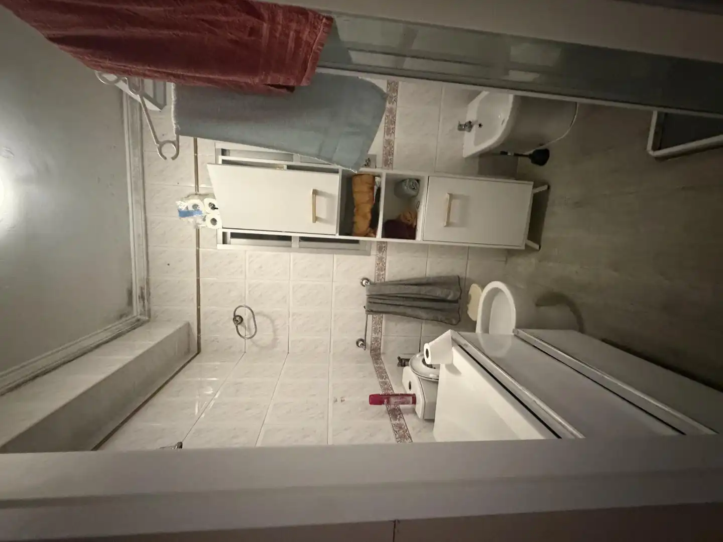 Bathroom of Flat for share in Albolote  with Air Conditioner, Heating and Furnished