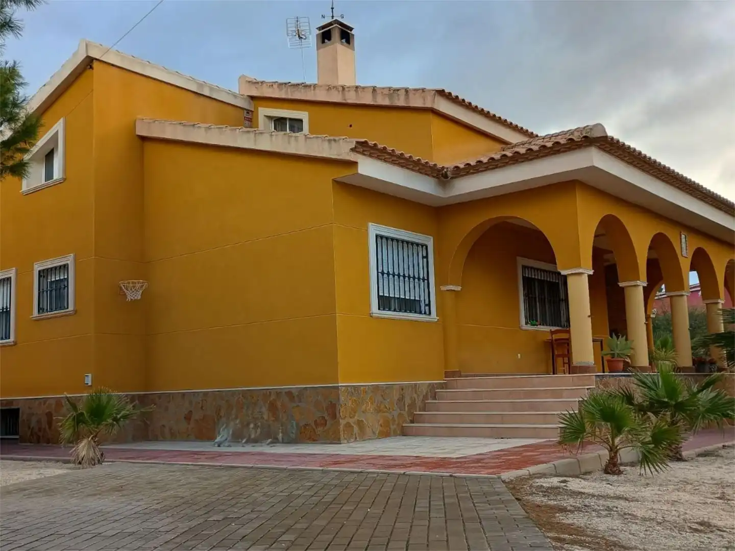 Casa o chalet en venta en Carrer de la Vivianita, 709, Valle del Sol Vista exterior de Casa o chalet en venta en Mutxamel con Aire acondicionado, Jardín privado y Terraza