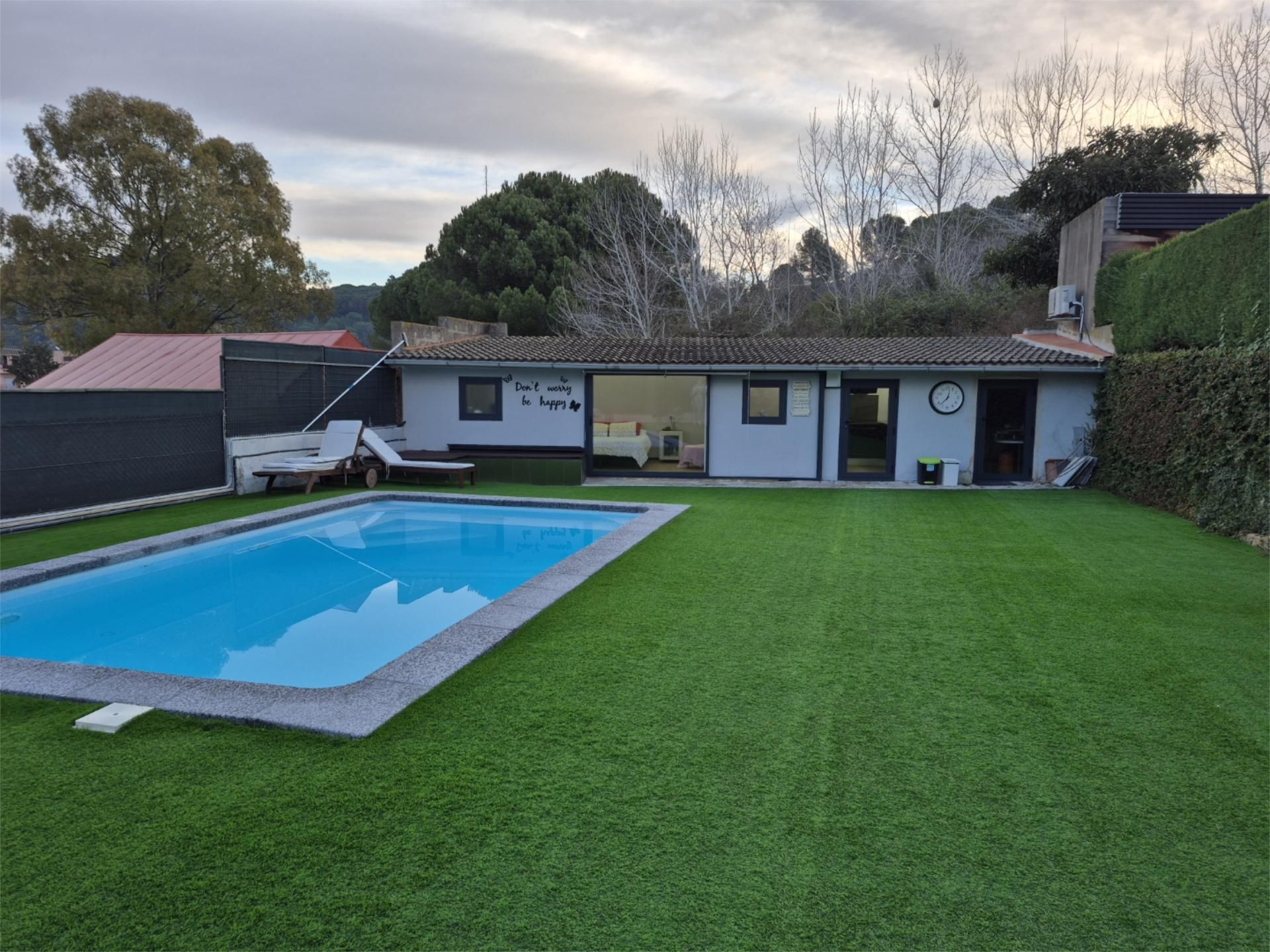 Swimming pool of Flat to rent in Girona Capital  with Air Conditioner, Parquet flooring and Swimming Pool