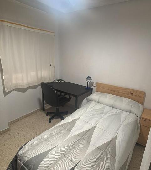 Photo 2 of Flat to share in Calle Vicente Delgado Algaba, 96, Maria Auxiliadora - Barriada de Llera, Badajoz Capital