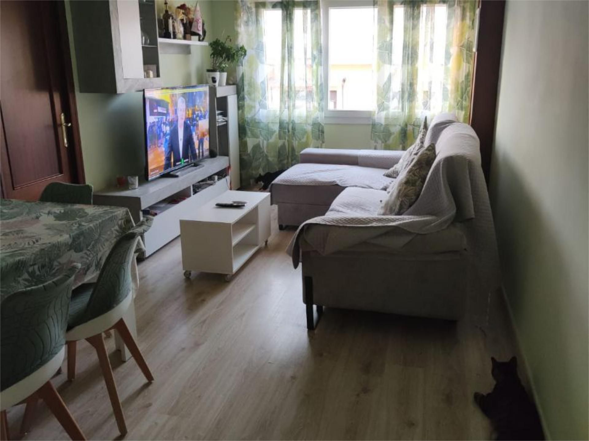 Living room of Flat for sale in  Tarragona Capital  with Air Conditioner, Furnished and Video intercom