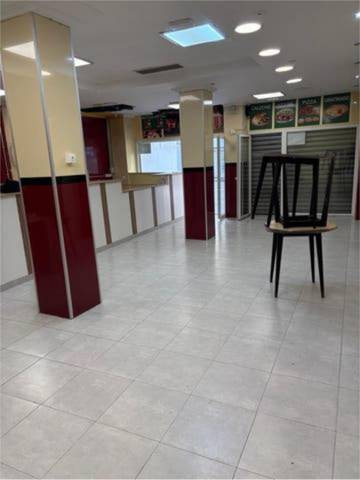 Local comercial en Alquiler en El Palo