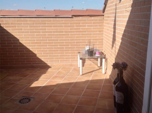 Piso en Alquiler en Calle Real de Burgos, 35 en Casco Urbano