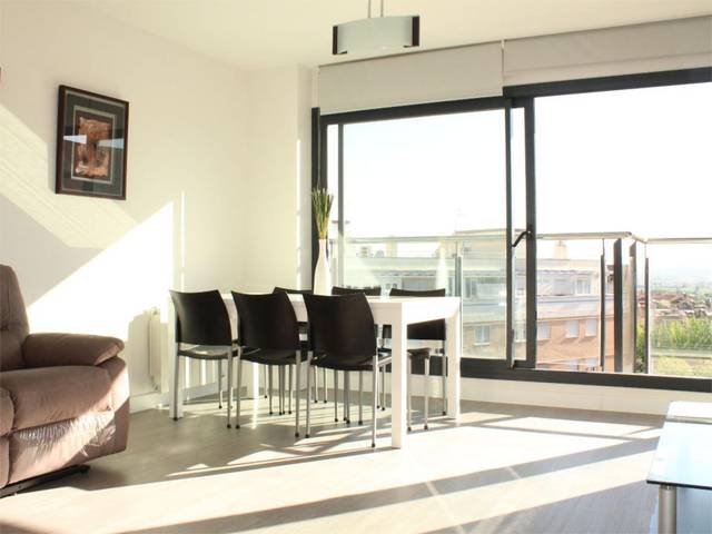 Piso en Alquiler en Calle Periodista Francisco de Paula Terrón, 4 en Cerrillo de Maracena - Periodistas