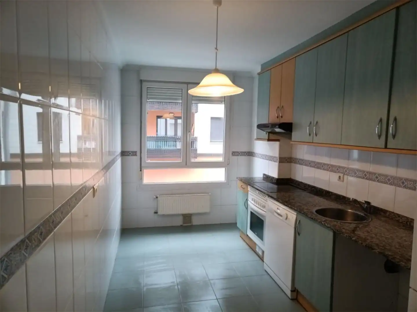 Cocina de Piso en venta en Villaviciosa con Calefacción, Parquet y Trastero