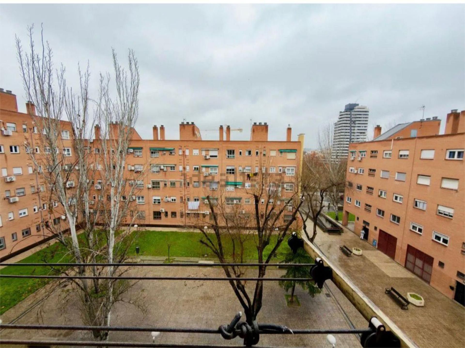 Exterior view of Flat for sale in  Madrid Capital  with Air Conditioner and Heating