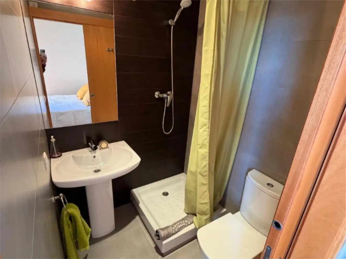 Flat for sale in Carrer de L'arxiu de Simancas, 72, Platges Bathroom of Flat for sale in La Ràpita with Air Conditioner, Terrace and Swimming Pool