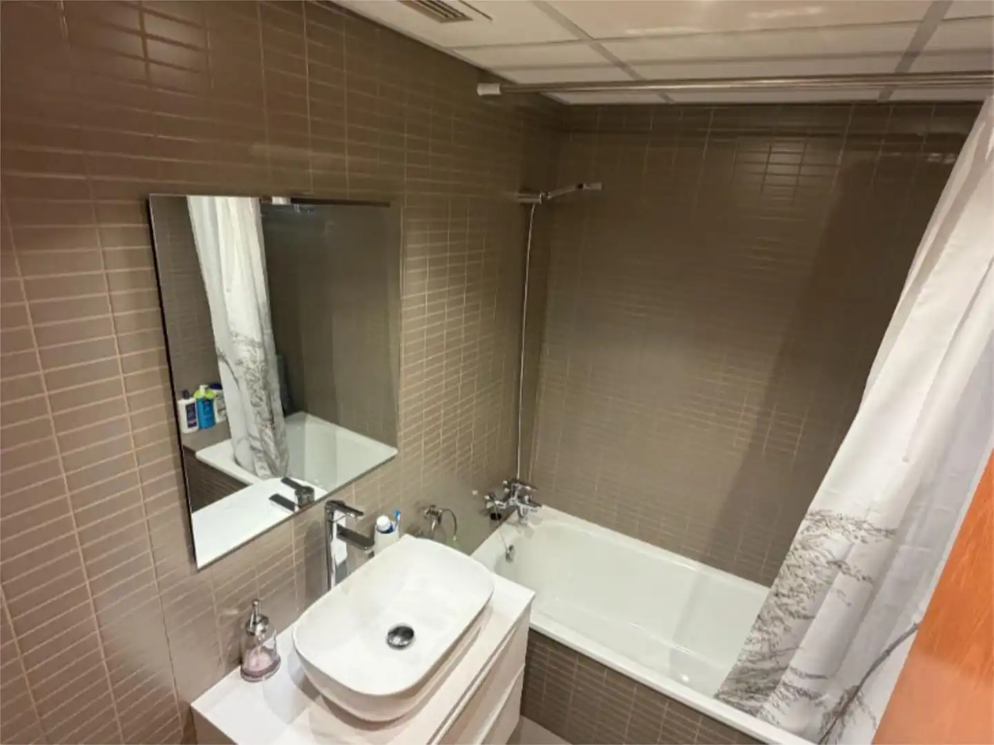 Flat for sale in Carrer de L'arxiu de Simancas, 72, Platges Bathroom of Flat for sale in La Ràpita with Air Conditioner, Terrace and Swimming Pool