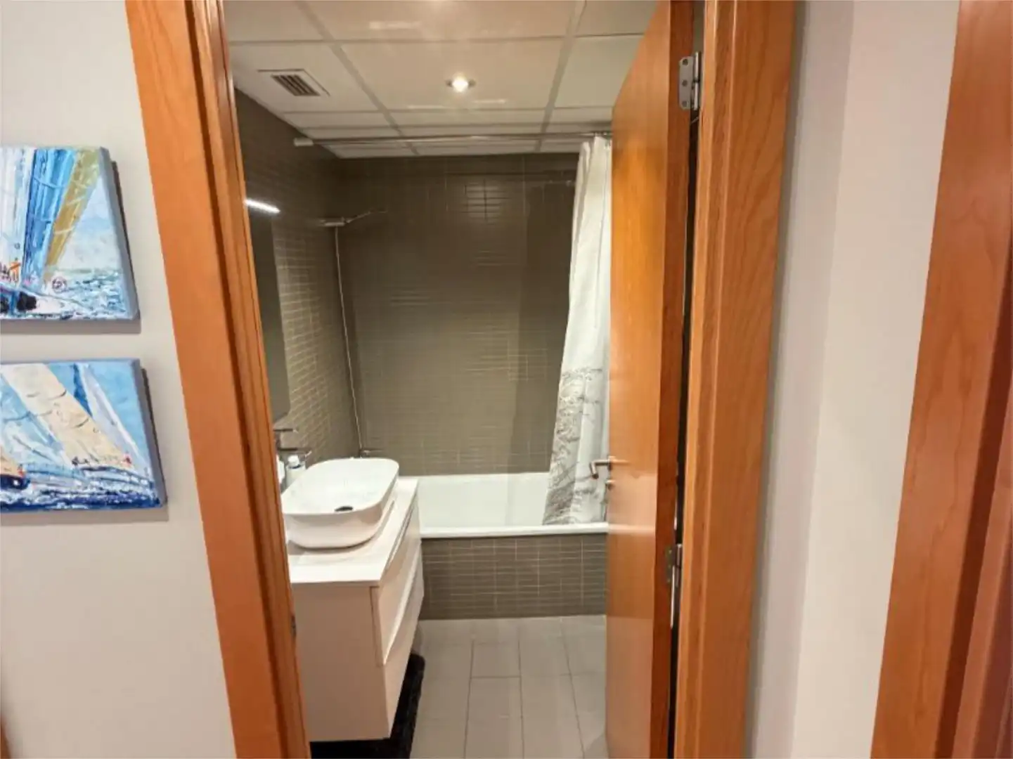 Flat for sale in Carrer de L'arxiu de Simancas, 72, Platges Bathroom of Flat for sale in La Ràpita with Air Conditioner, Terrace and Swimming Pool