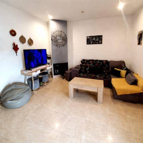 Piso en Venta en Carrer del Poeta Llorente, 2 en Corea