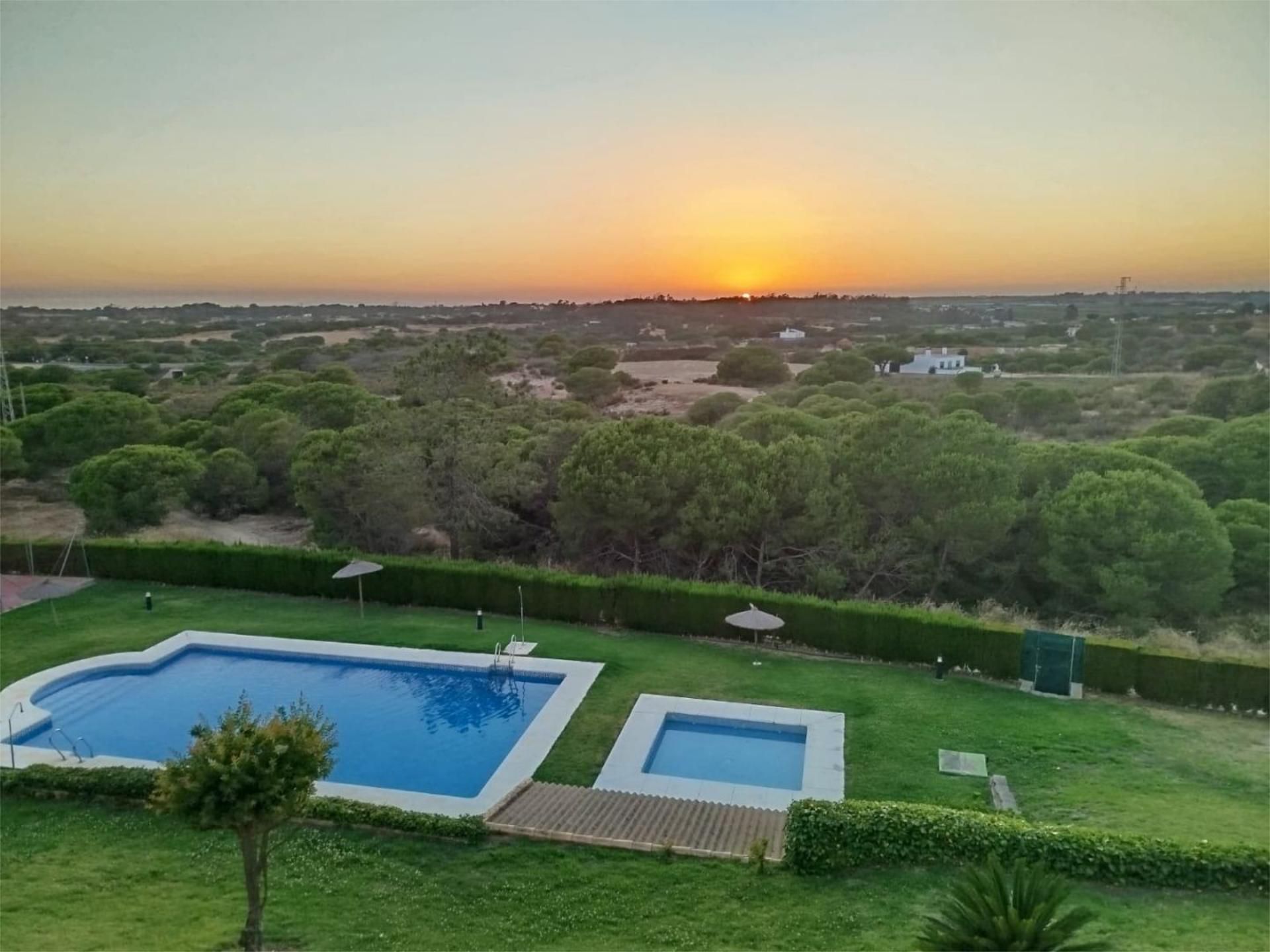 Piscina de Casa o xalet en venda en Lepe amb Terrassa, Piscina i Balcó