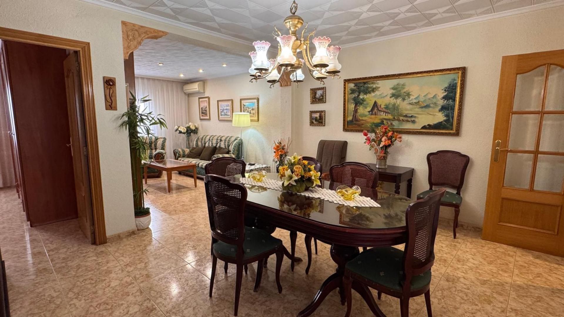 Menjador de Pis en venda en  Valencia Capital amb Aire condicionat i Terrassa