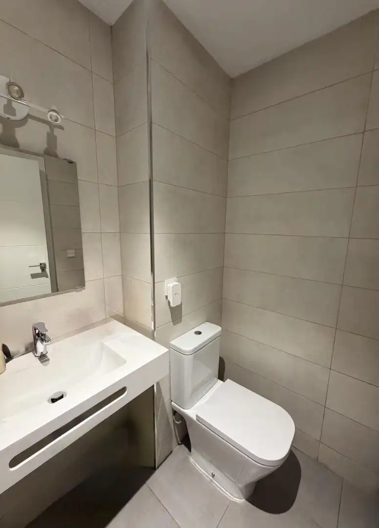 Badezimmer von Wohnung zum Verkauf in Málaga mit Klimaanlage, Heizung und Privatgarten