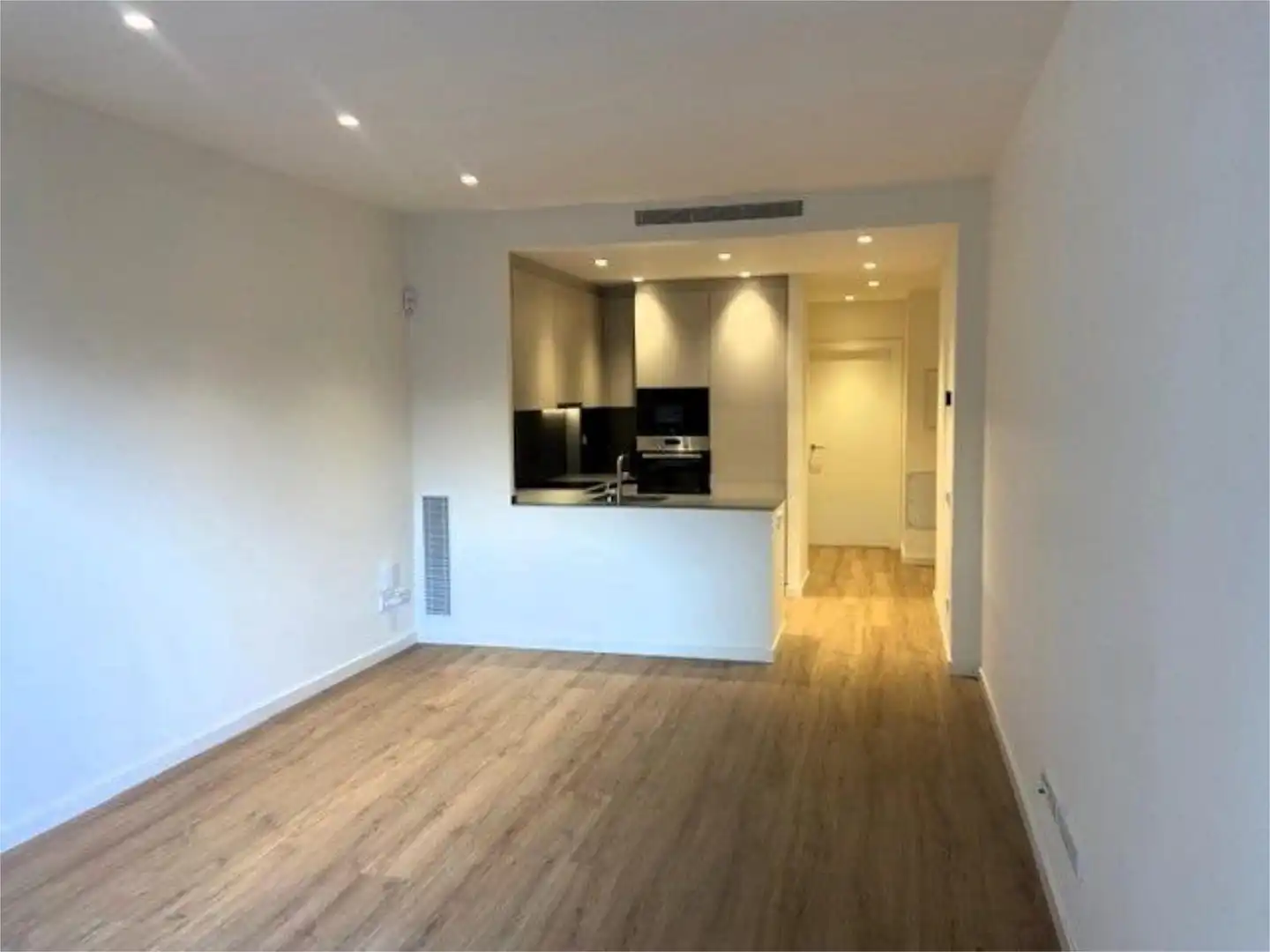 Wohnung zum Verkauf in Carrer de Ponent, 66, Gorg Küche von Wohnung zum Verkauf in Badalona mit Klimaanlage
