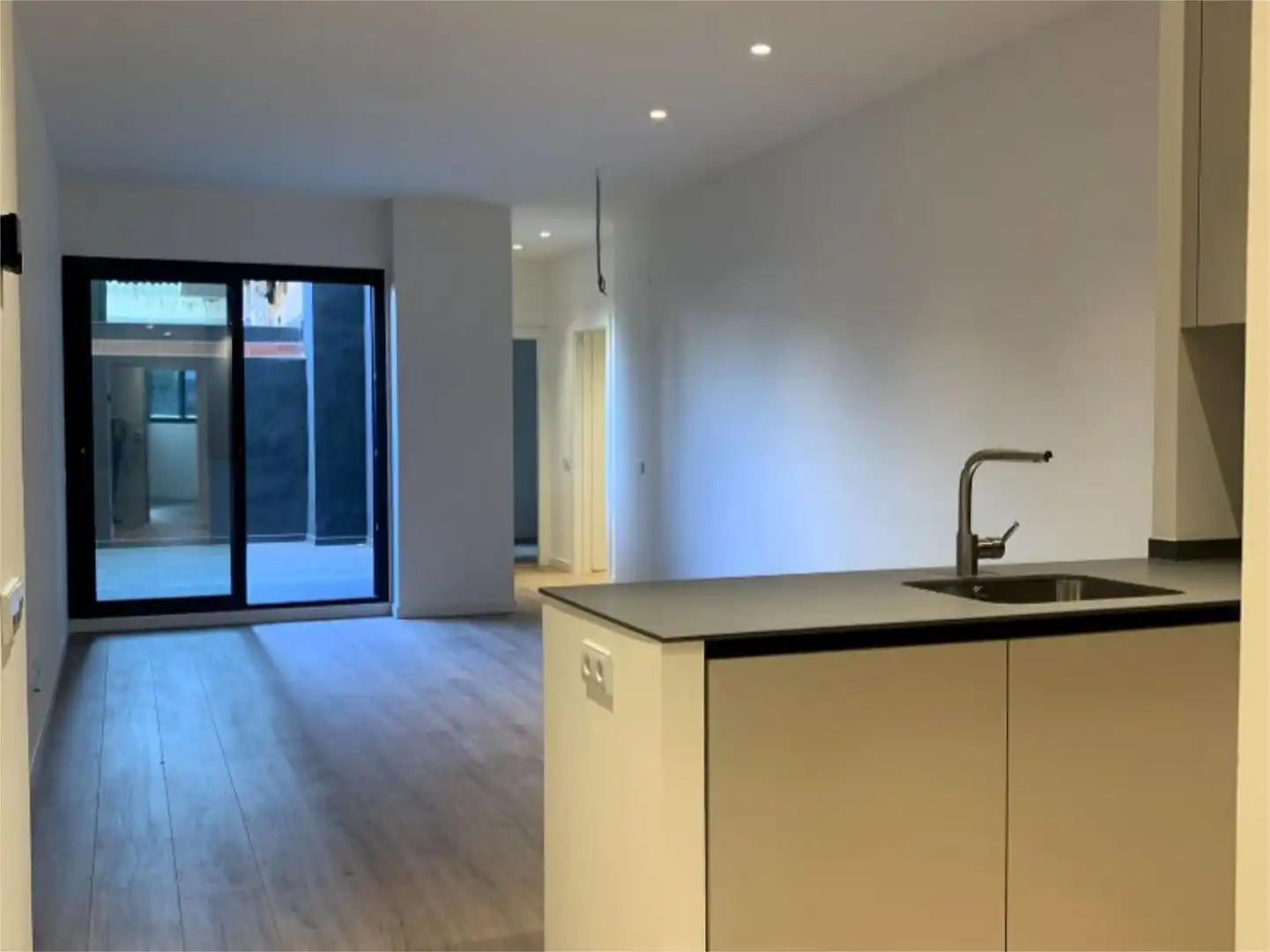 Wohnung zum Verkauf in Carrer de Ponent, 66, Gorg Küche von Wohnung zum Verkauf in Badalona mit Klimaanlage