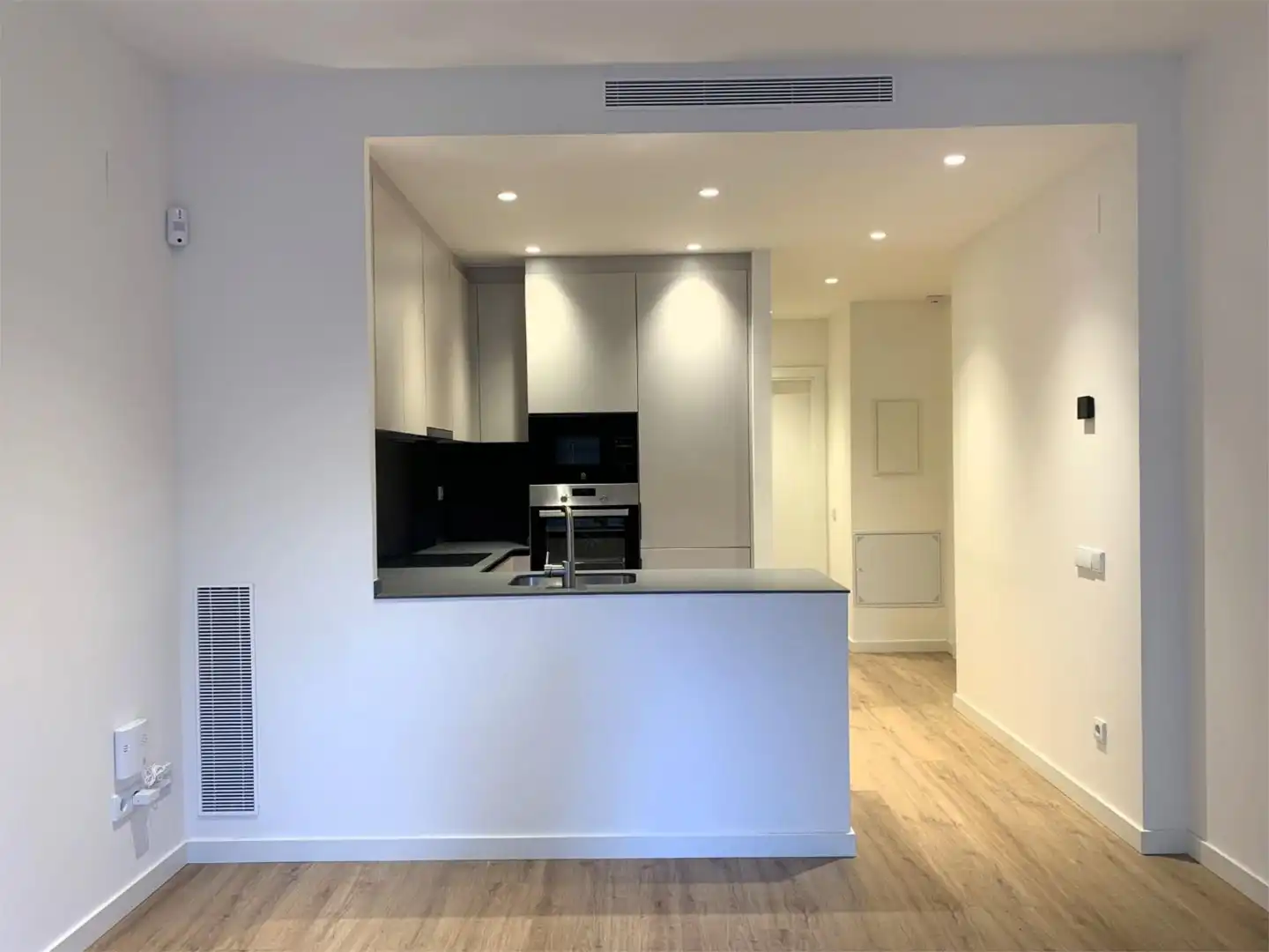 Wohnung zum Verkauf in Carrer de Ponent, 66, Gorg Küche von Wohnung zum Verkauf in Badalona mit Klimaanlage