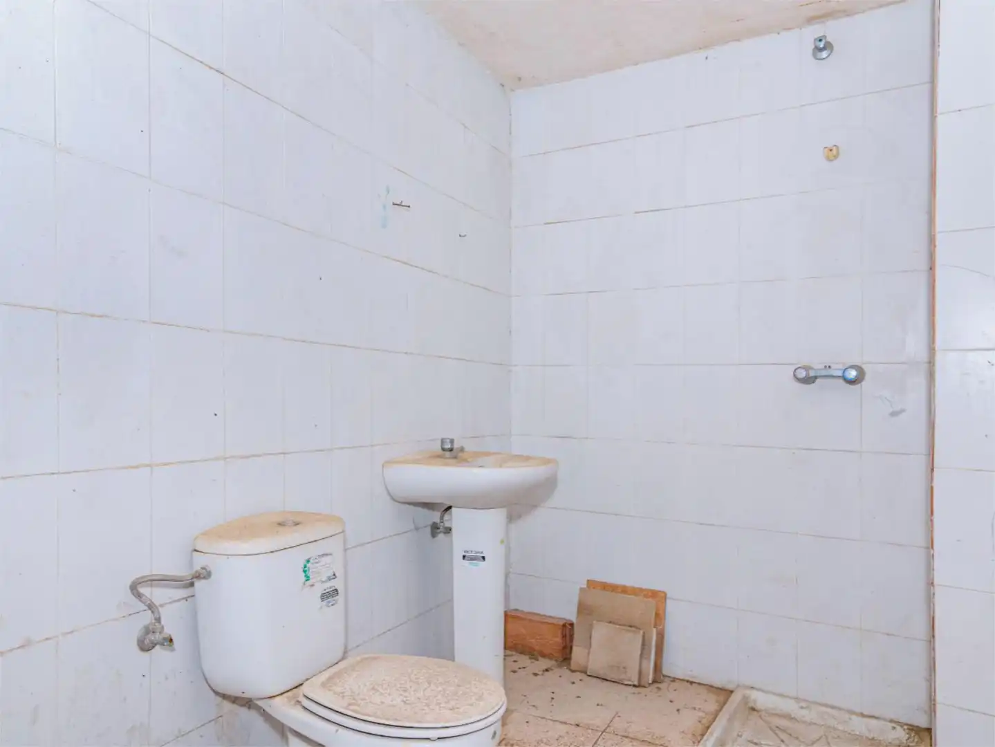 Baño de Piso en venta en Lucena
