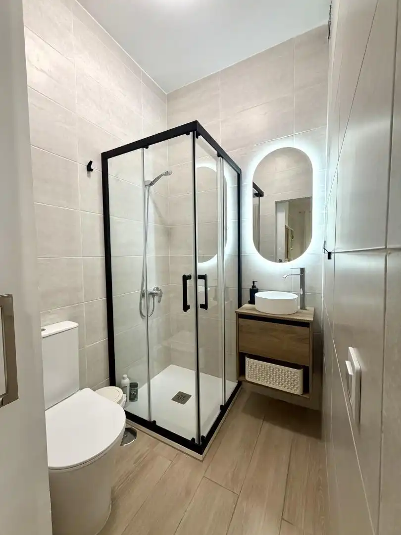 Wohnung zum Verkauf in Calle León y Castillo, 389, Santa Catalina - Canteras Badezimmer von Wohnung zum Verkauf in Las Palmas de Gran Canaria