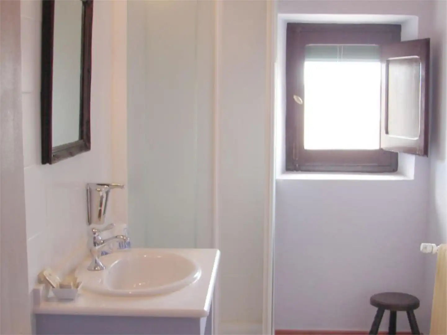 Bathroom of Houses for sale in Atienza  with Terrace and Balcony