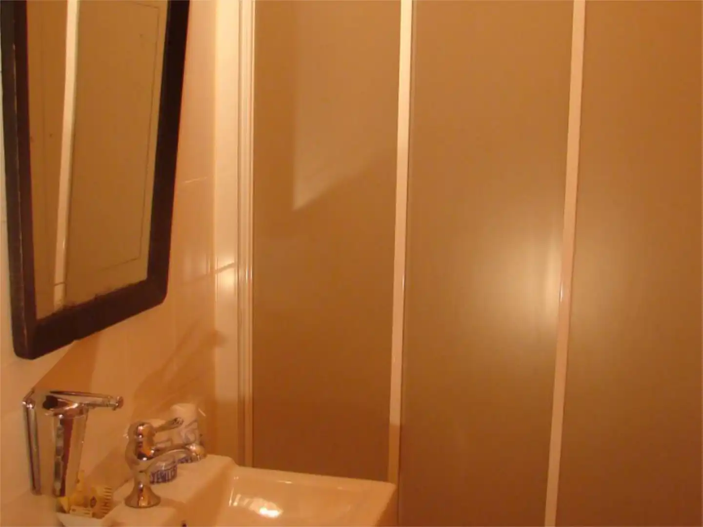Bathroom of Houses for sale in Atienza  with Terrace and Balcony