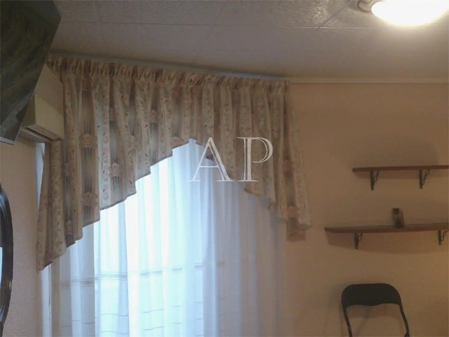 Piso en venta en Carrer Jeremias Pastor Perez, 1, San Crispín Habitación de Piso en venta en Elche / Elx con Aire acondicionado, Trastero y Amueblado