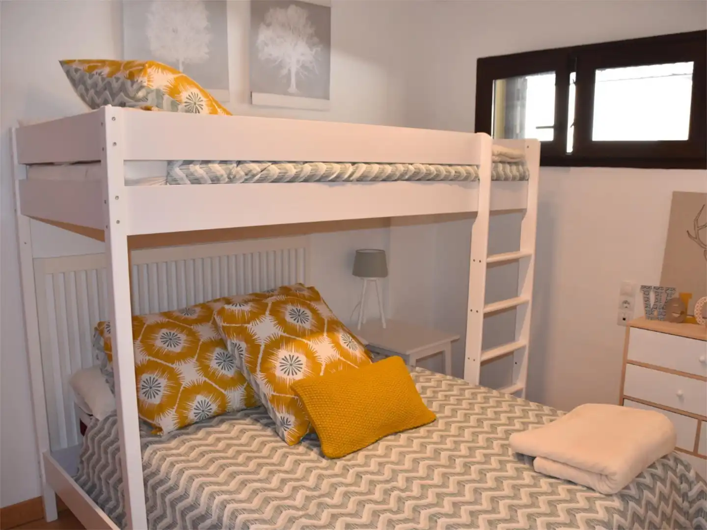 Piso en venta en Plaza Pradollano, 31, Zona baja Habitación de Piso en venta en Sierra Nevada con Terraza