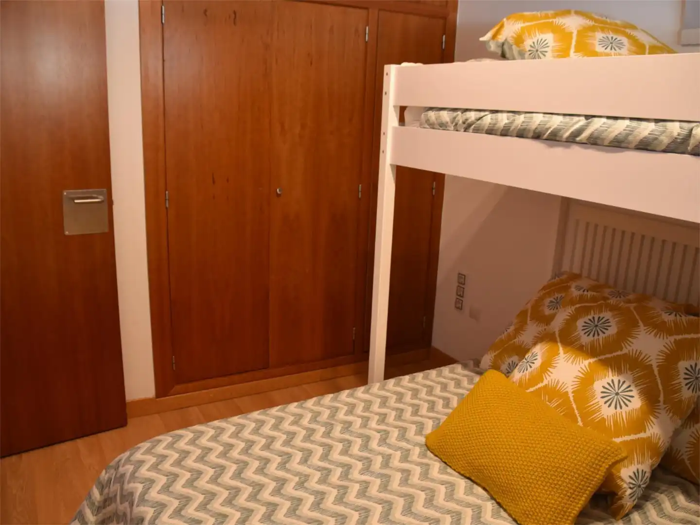 Piso en venta en Plaza Pradollano, 31, Zona baja Habitación de Piso en venta en Sierra Nevada con Terraza