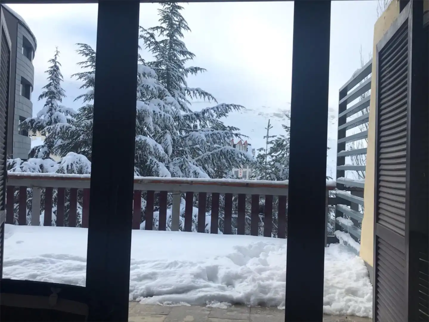 Piso en venta en Plaza Pradollano, 31, Zona baja Vista exterior de Piso en venta en Sierra Nevada con Terraza
