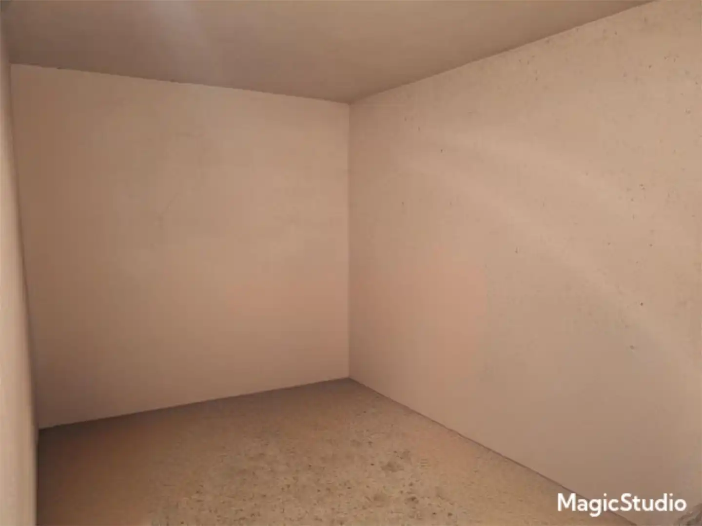 Storage room for rent in Plaza las Burgas, 6, Estación - Los Manantiales Storage room for rent in Guadalajara