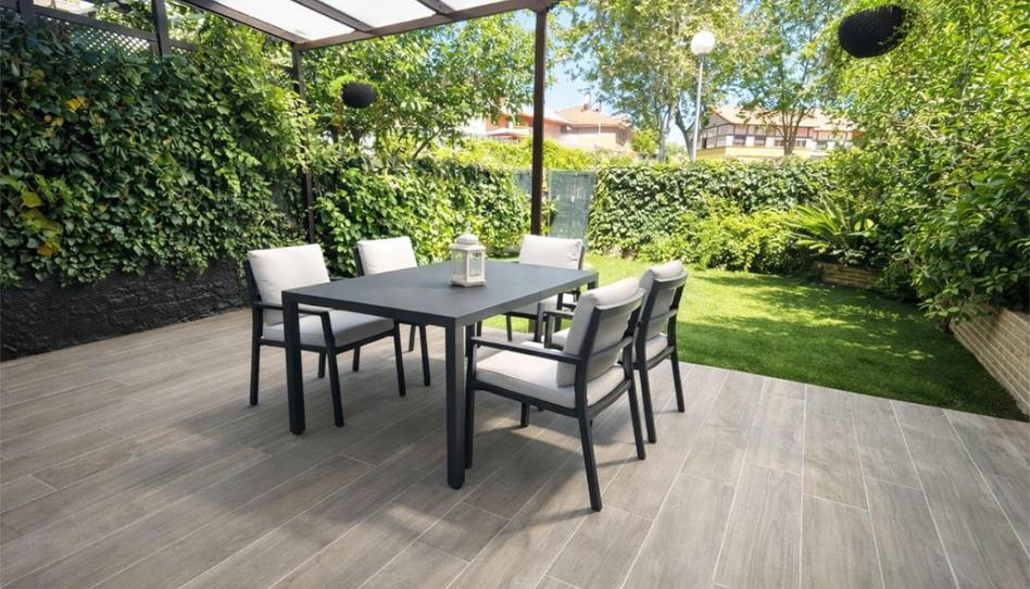 Flat for sale in Calle Mariano Barbacid, 1, Viñas Viejas, Boadilla del Monte - image 1 Photo 1 of Flat for sale in Calle Mariano Barbacid, 1, Viñas Viejas, Boadilla del Monte