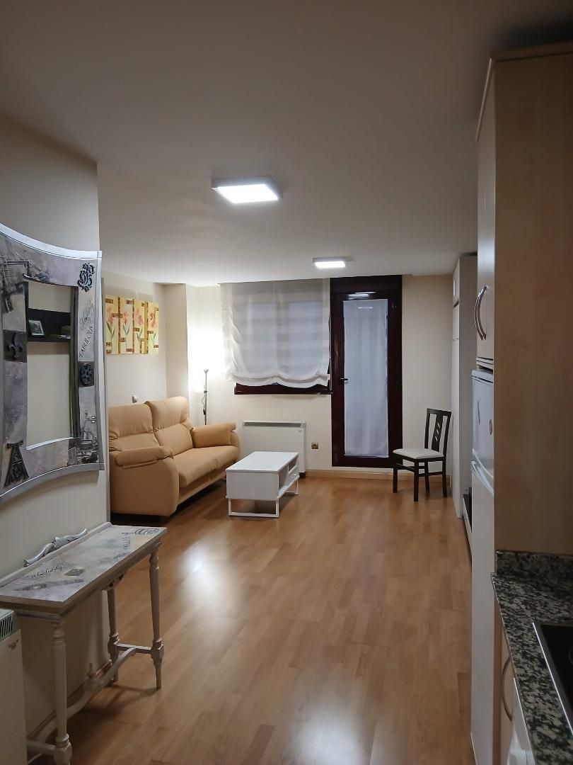 Study to rent in Calle Cándido Rodríguez Pinilla, 13, Salamanca Capital