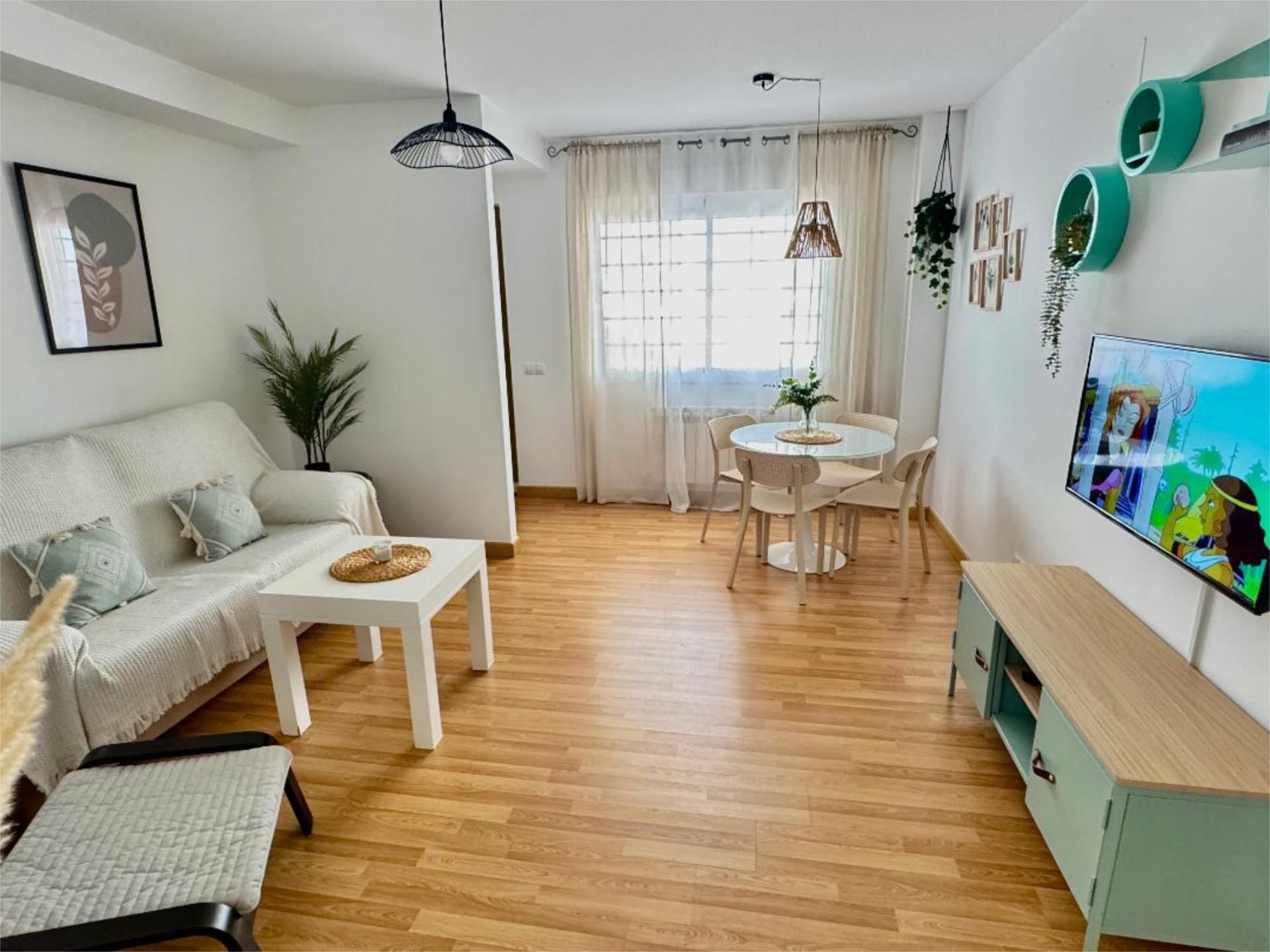 Living room of Flat to rent in Alcázar de San Juan  with Air Conditioner, Heating and Parquet flooring
