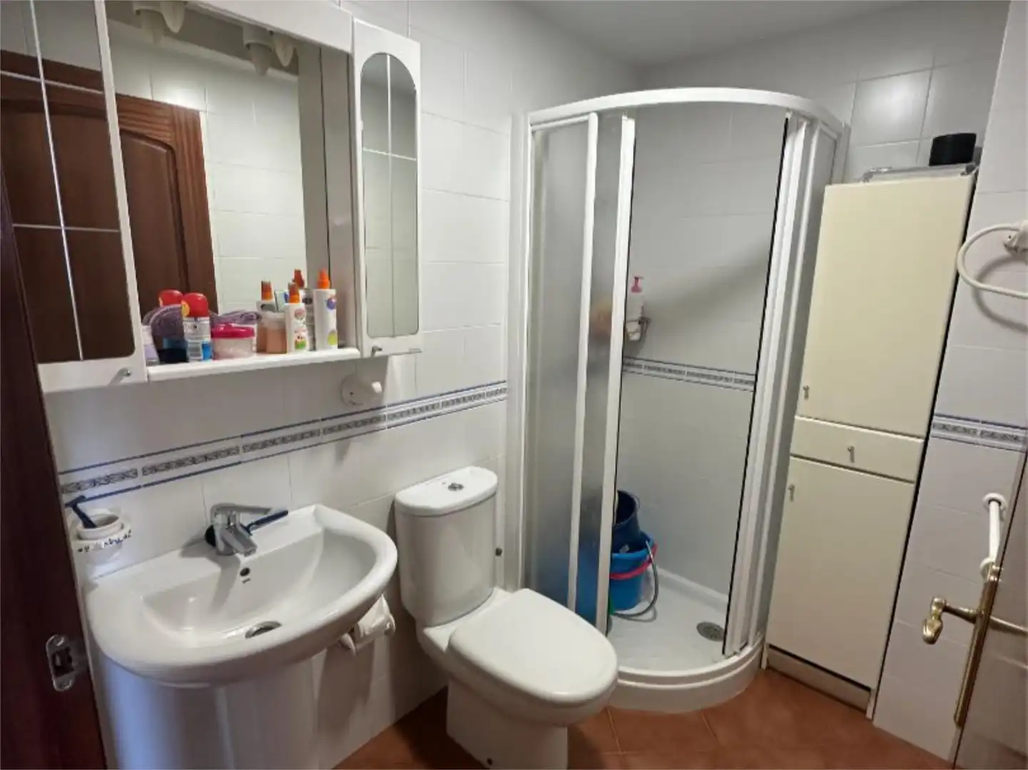 Wohnung zum Verkauf in Sector C, 53, Centro - Torre de la Higuera Badezimmer von Wohnung zum Verkauf in Almonte mit Klimaanlage, Heizung und Terrasse