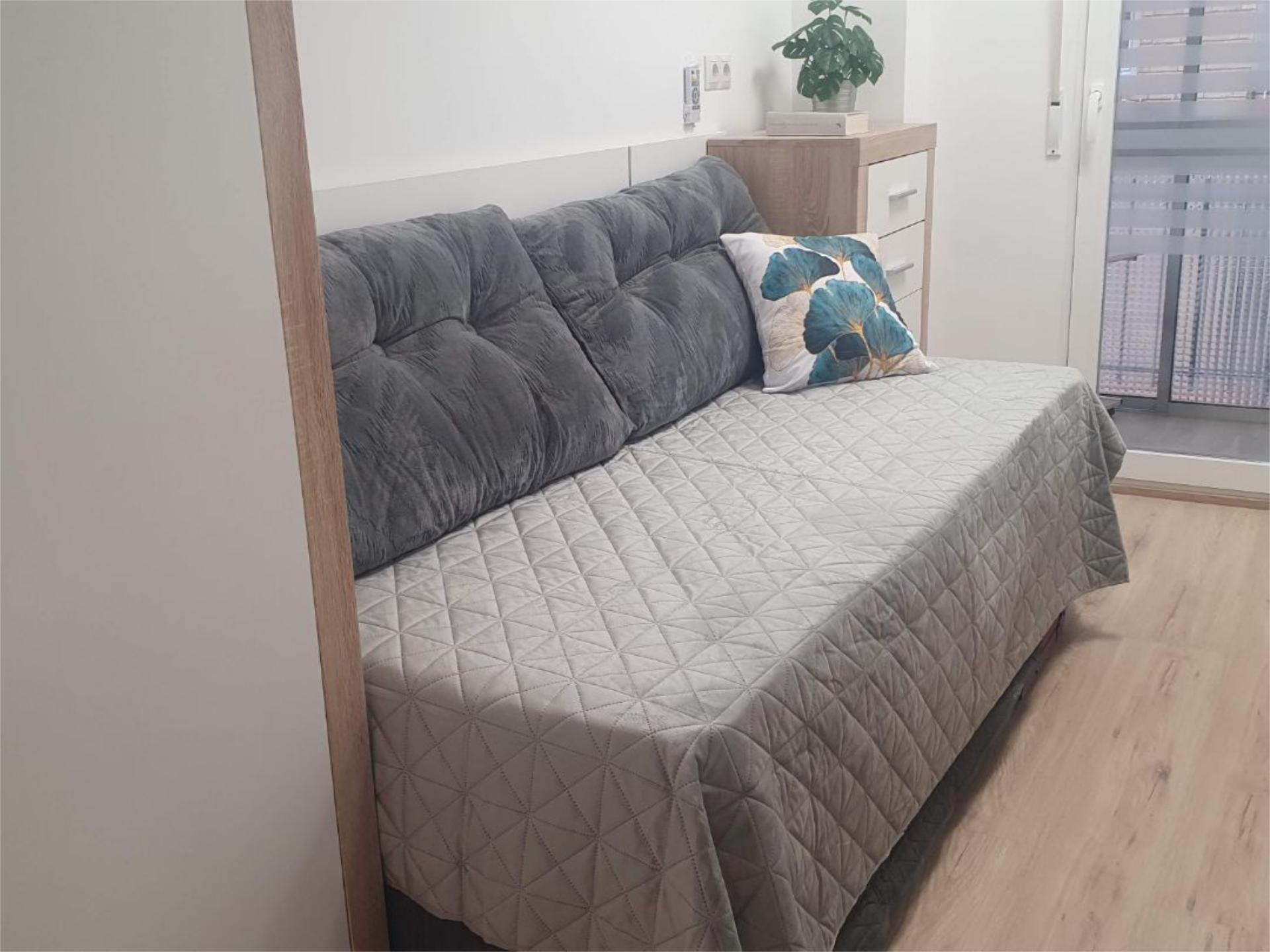 Schlafzimmer von Wohnung zur untervermieten in  Zaragoza Capital mit Klimaanlage, Heizung und Möbliert