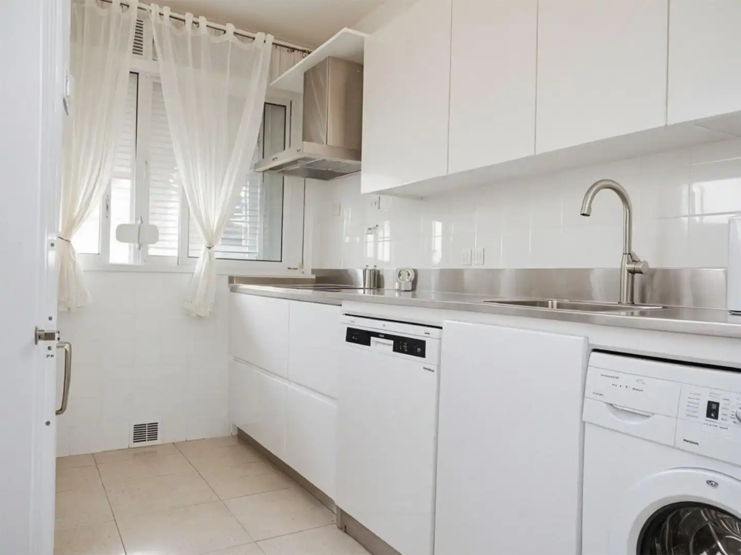 Kitchen of Flat for sale in Sevilla  with Terrace