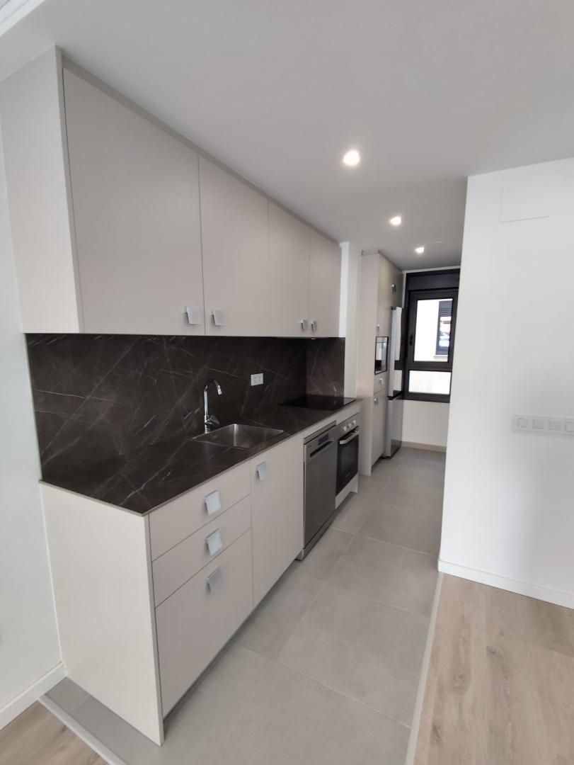 Cuina de Pis de lloguer en Mijas amb Aire condicionat, Traster i Piscina