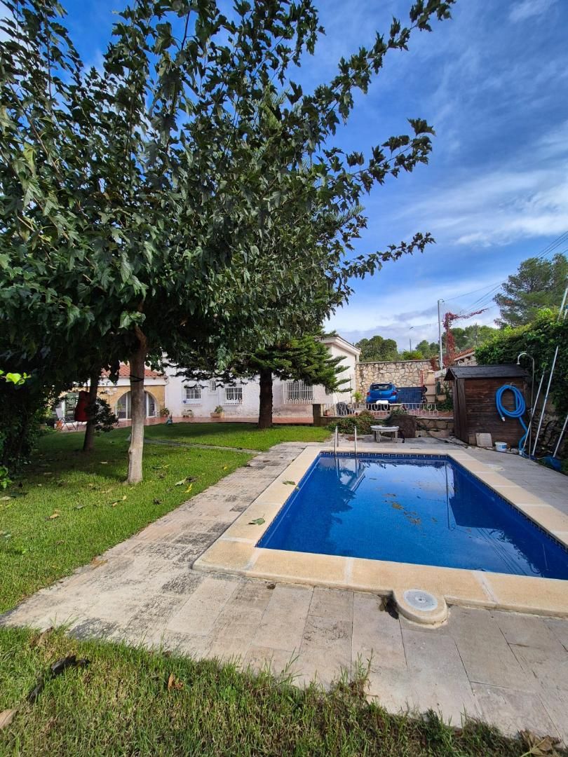 Vista exterior de Casa o chalet en venta en Tortosa con Aire acondicionado, Terraza y Piscina