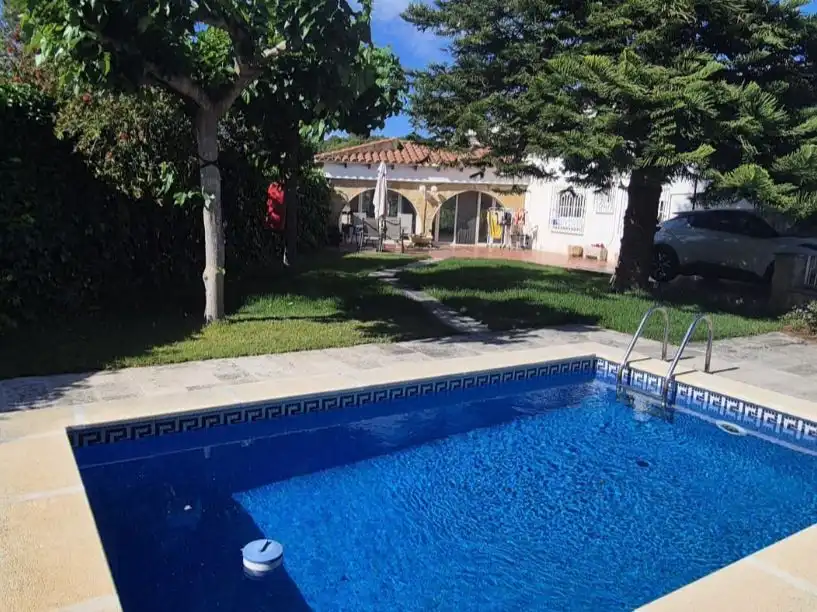 Pis en venda a Carrer Sant Josep Montanya, 49, Urbanitzacions Piscina de Pis en venda en Tortosa amb Aire condicionat, Calefacció i Jardí privat