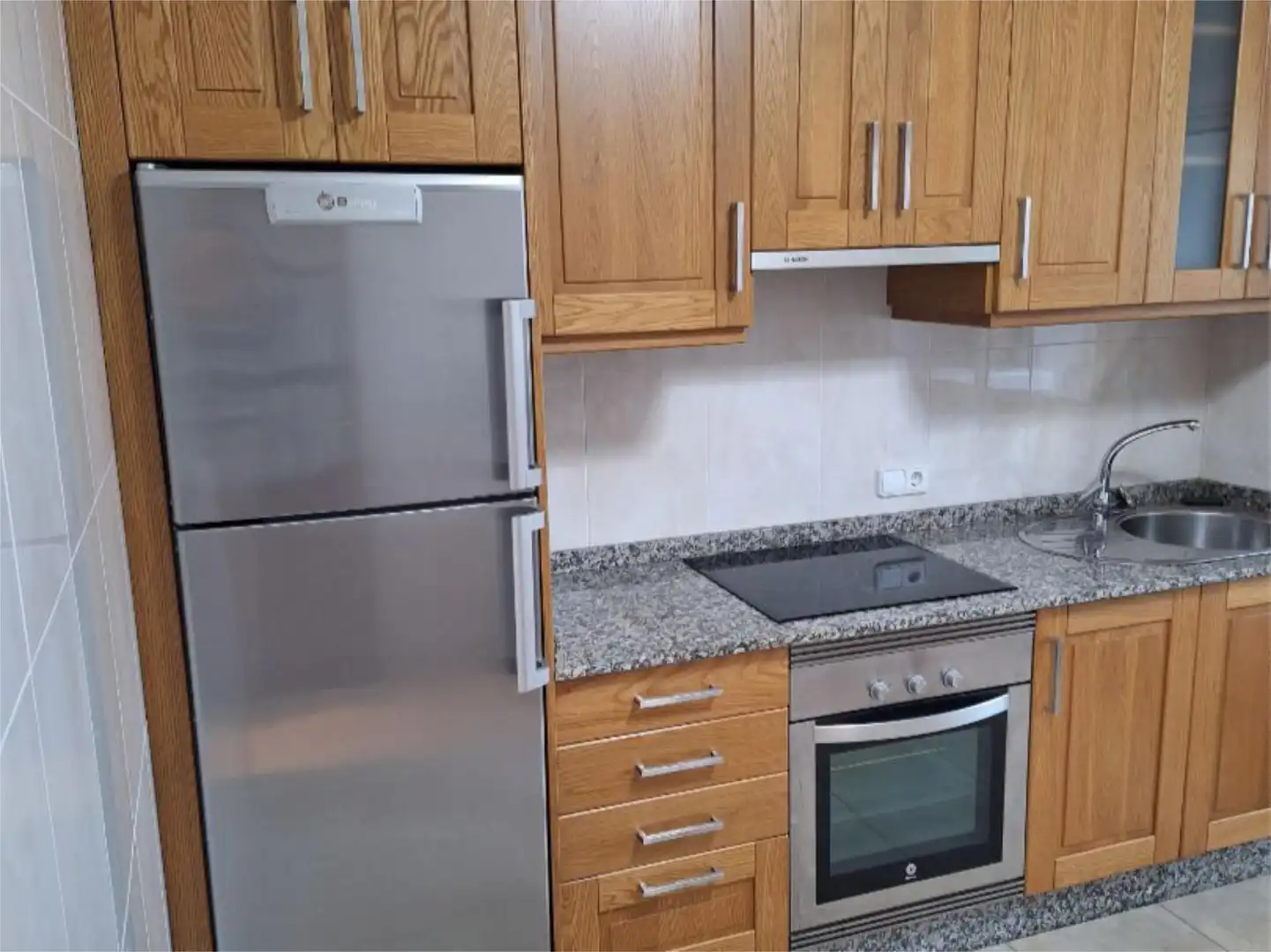 Pis en venda a Avenida Santa Icia, 79, Alto del Castaño Cuina de Pis en venda en Narón amb Calefacció, Parquet i Terrassa