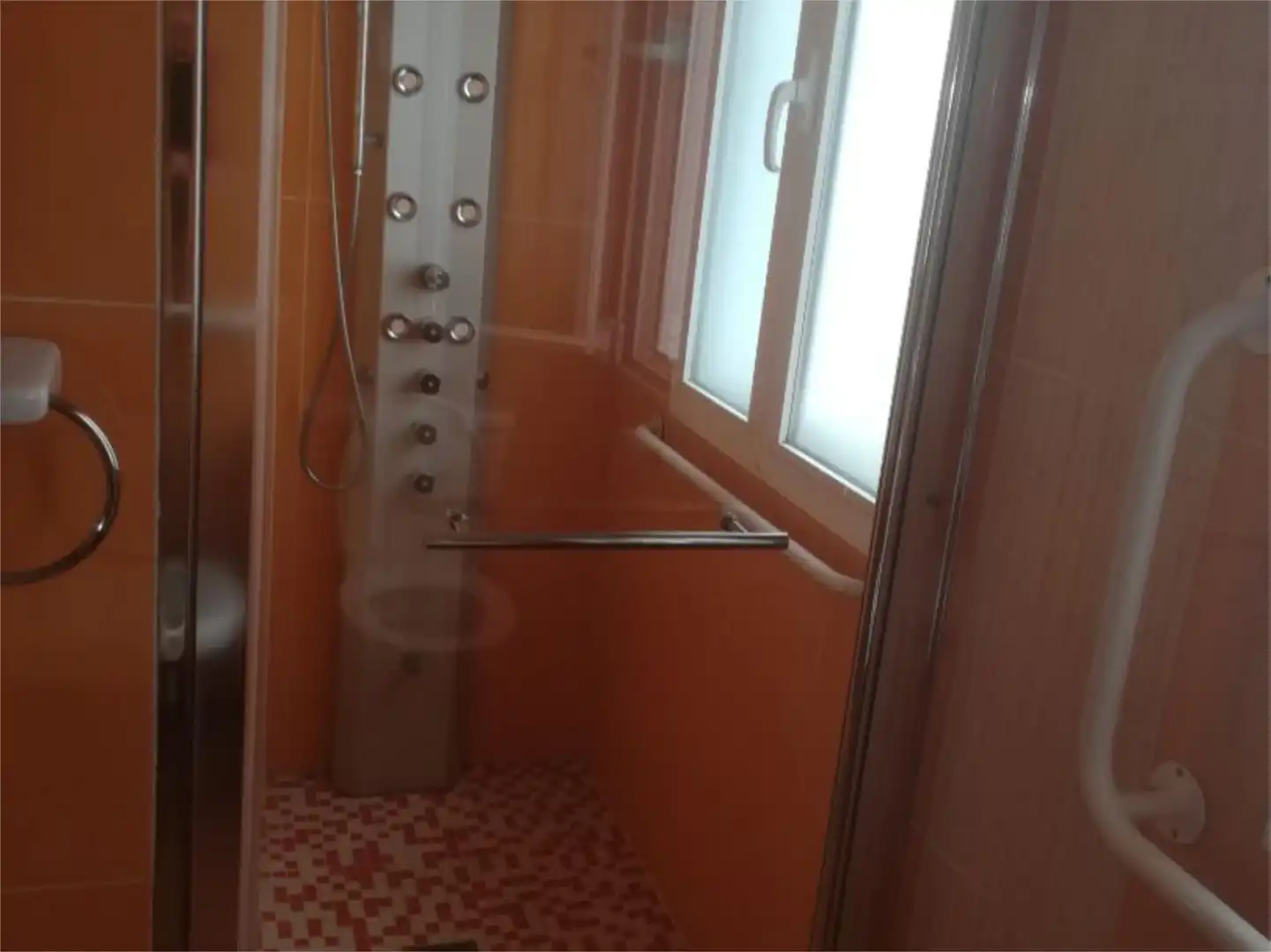 Badezimmer von Wohnungen zum Verkauf in Dénia mit Klimaanlage und Terrasse
