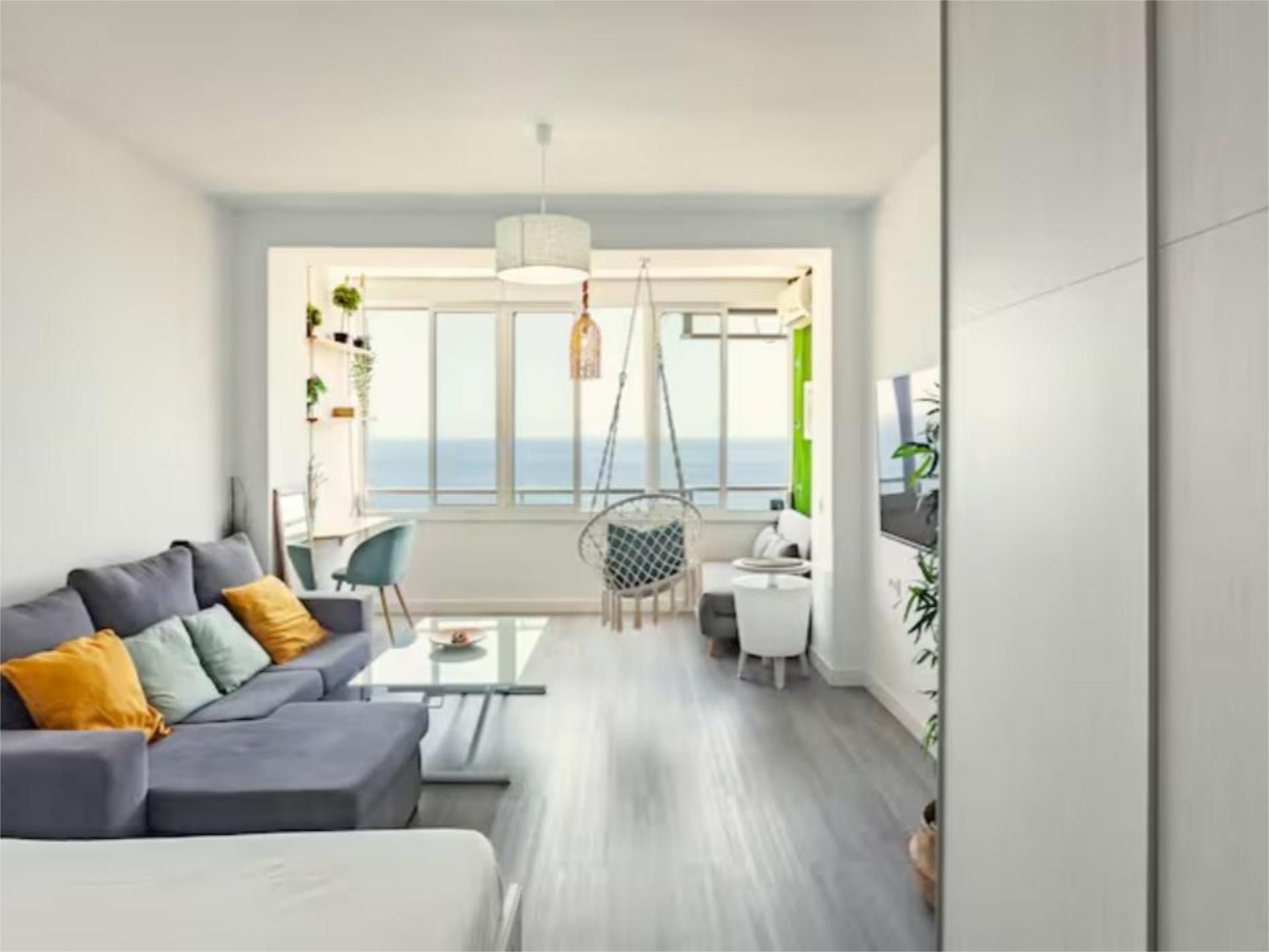 Piso de alquiler en Plaza Playa Paraíso, 1, Aguadulce Sur Sala de estar de Piso de alquiler en Roquetas de Mar con Aire acondicionado, Parquet y Amueblado