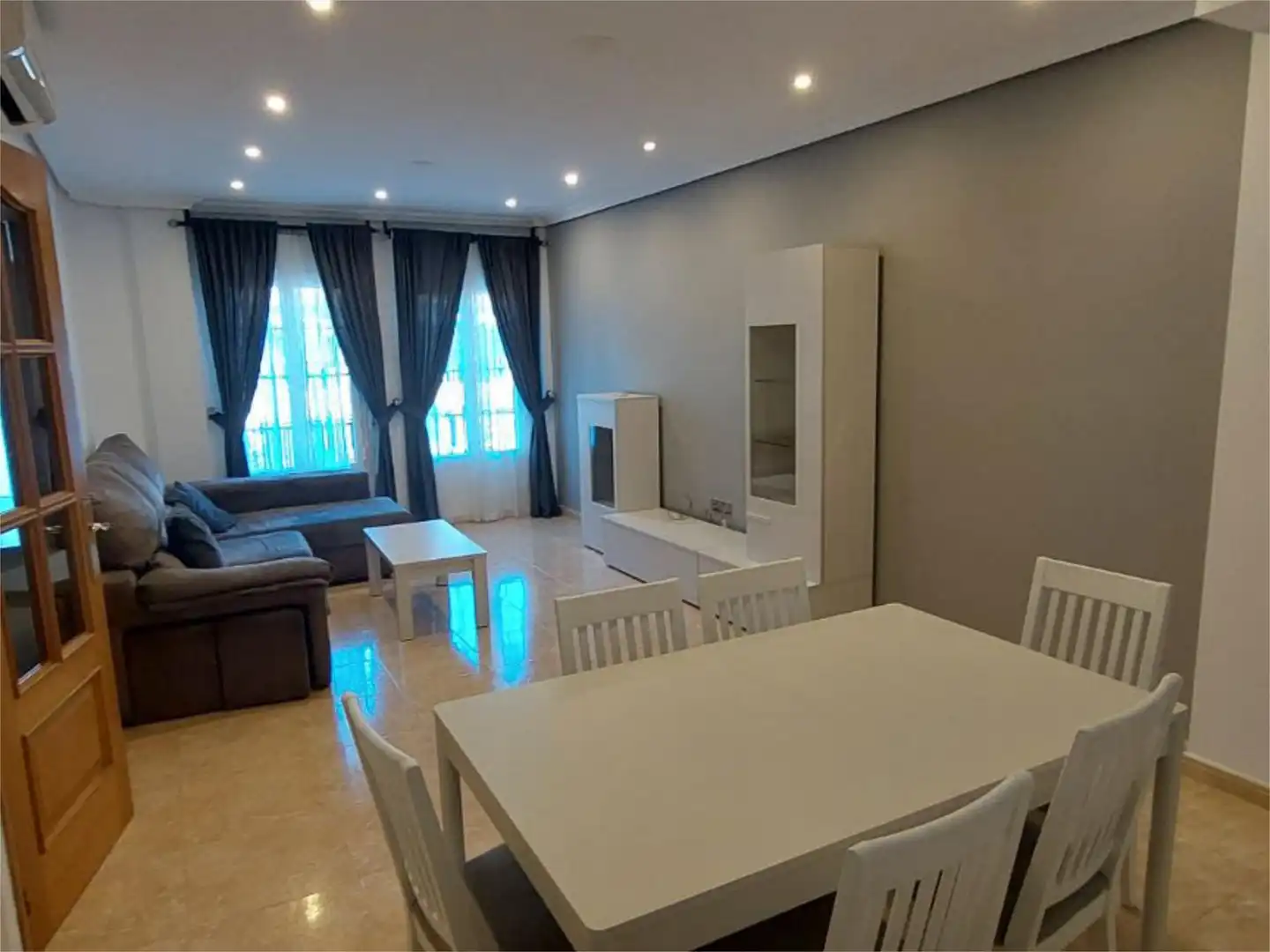 Pis en venda a Calle Doctor Castroviejo, 22, Huércal-Overa Sala d'estar de Pis en venda en Huércal-Overa amb Aire condicionat, Calefacció i Parquet