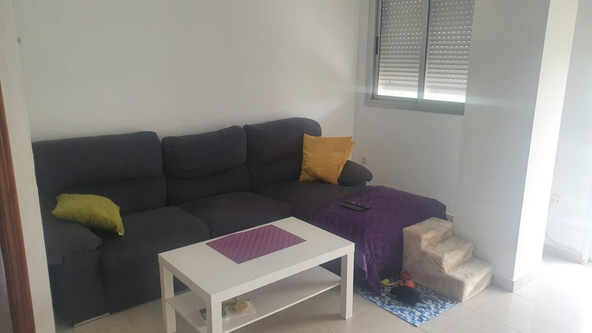 Living room of Flat to rent in  Sevilla Capital  with Air Conditioner, Terrace and Furnished