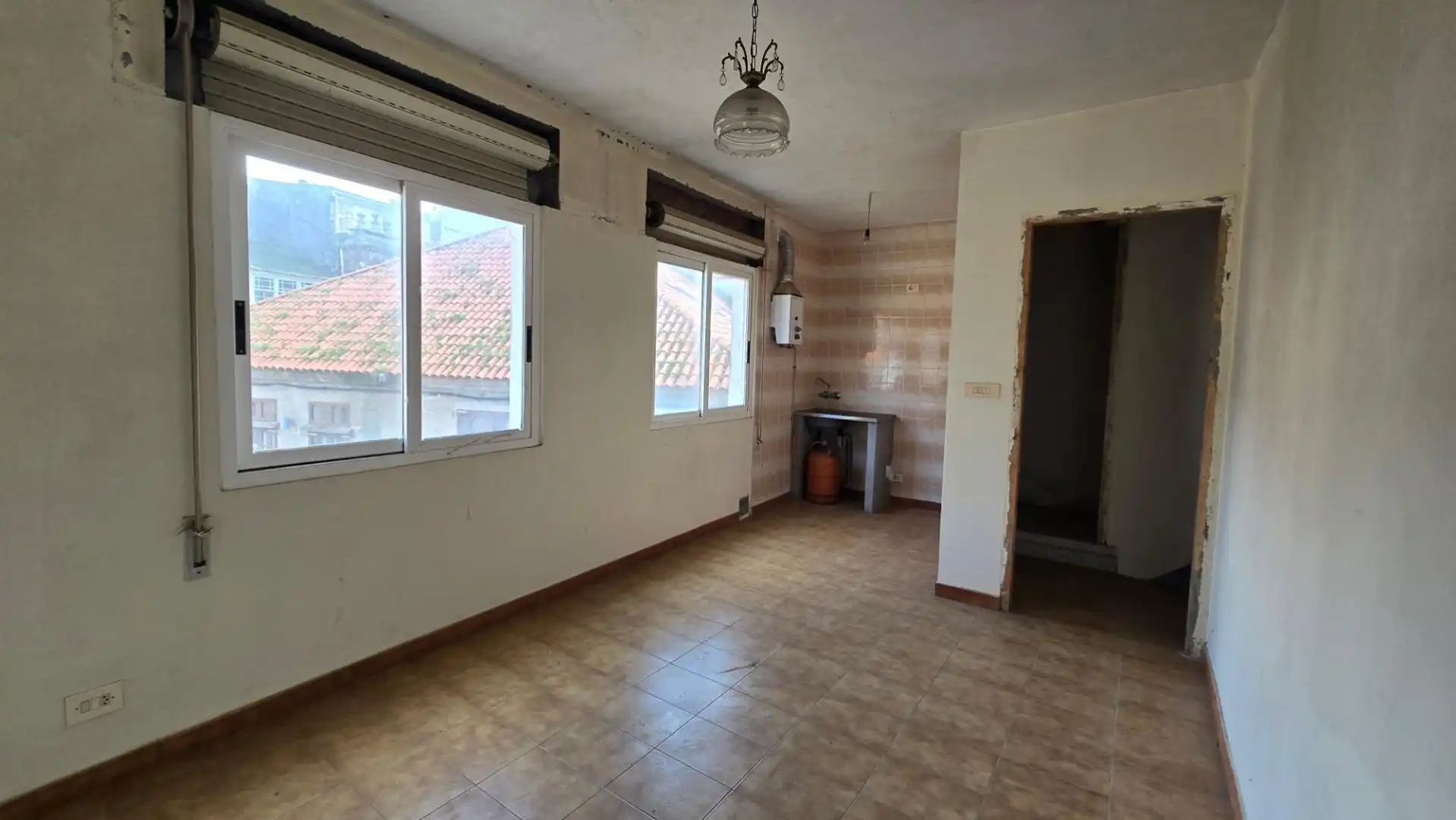 Einfamilien-Reihenhaus zum Verkauf in Rúa Rosalia de Castro, 27, Cee Wohnzimmer von Einfamilien-Reihenhaus zum Verkauf in Cee mit Balkon