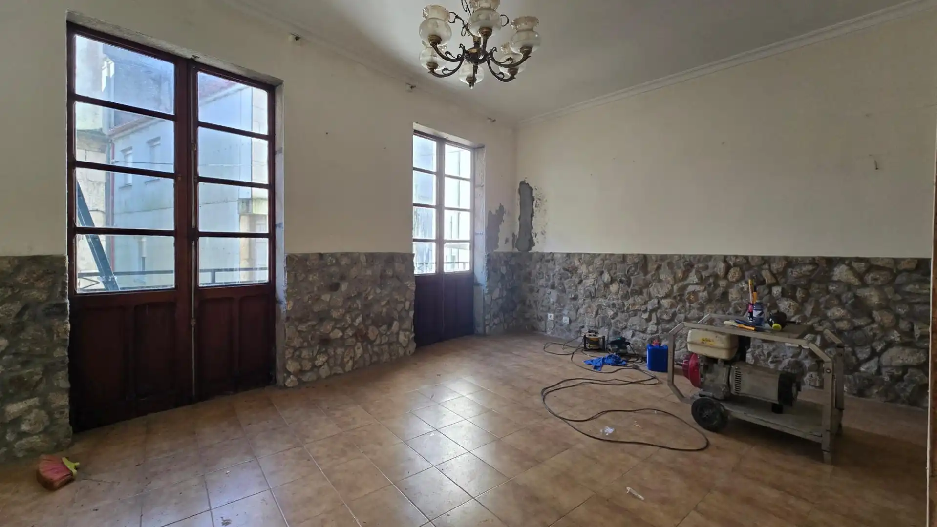 Einfamilien-Reihenhaus zum Verkauf in Rúa Rosalia de Castro, 27, Cee Esszimmer von Einfamilien-Reihenhaus zum Verkauf in Cee mit Balkon