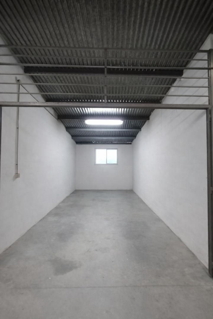 Garage for sale in Martos