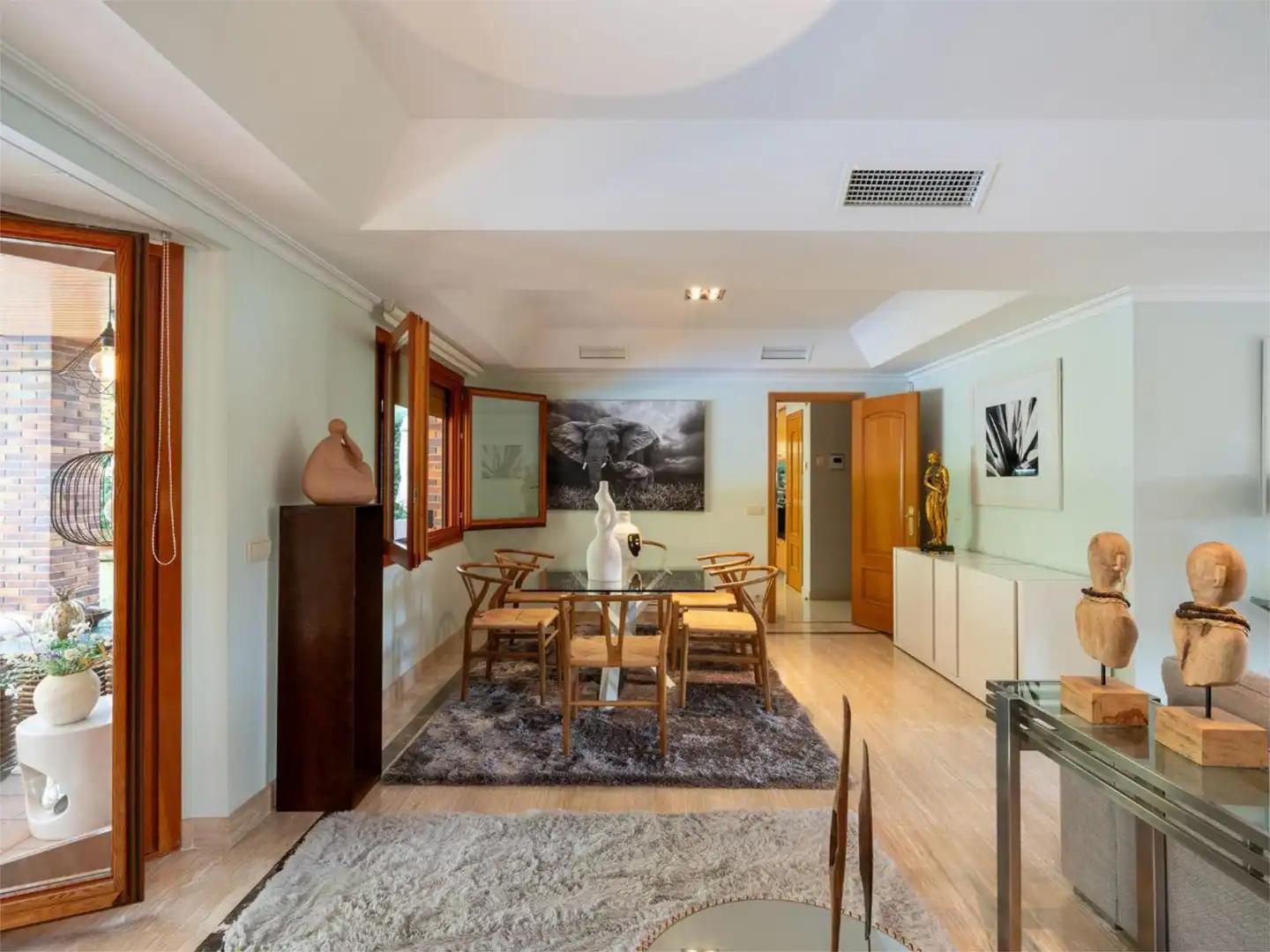 Wohnung zum Verkauf in El Cantizal Esszimmer von Wohnung zum Verkauf in Las Rozas de Madrid mit Klimaanlage, Heizung und Privatgarten
