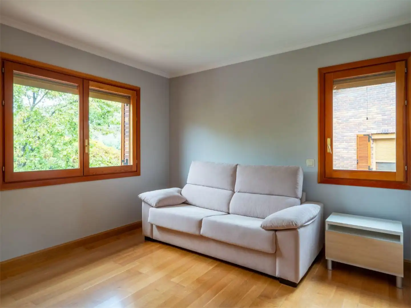 Wohnung zum Verkauf in El Cantizal Wohnzimmer von Wohnung zum Verkauf in Las Rozas de Madrid mit Klimaanlage, Heizung und Privatgarten