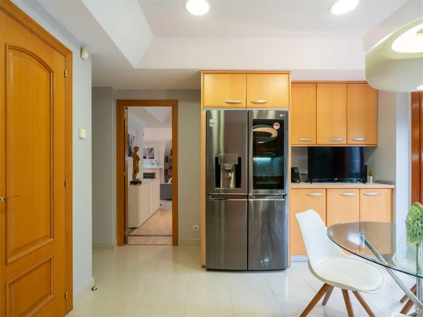 Wohnung zum Verkauf in El Cantizal Küche von Wohnung zum Verkauf in Las Rozas de Madrid mit Klimaanlage, Heizung und Privatgarten