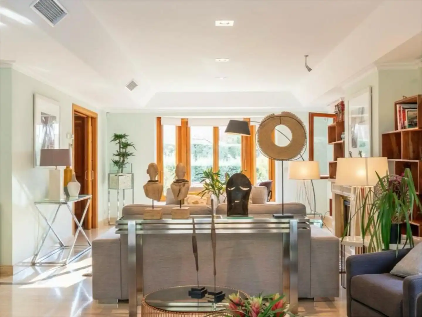 Wohnung zum Verkauf in El Cantizal Wohnzimmer von Wohnung zum Verkauf in Las Rozas de Madrid mit Klimaanlage, Heizung und Privatgarten